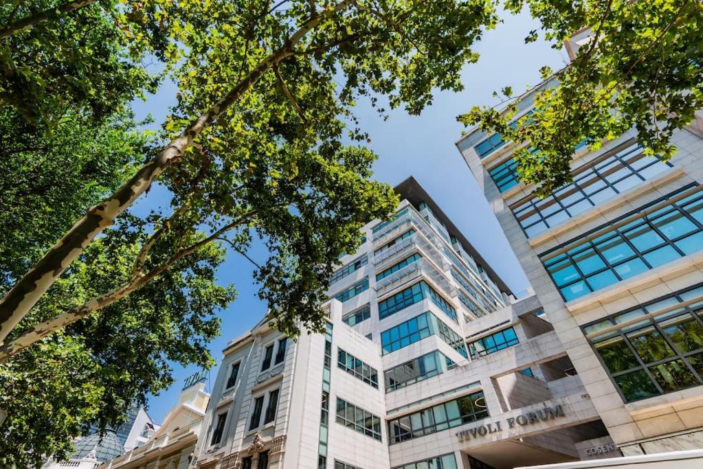 Lay Your Hat At Avenida Da Liberdade Apartment Lisbon Exterior photo